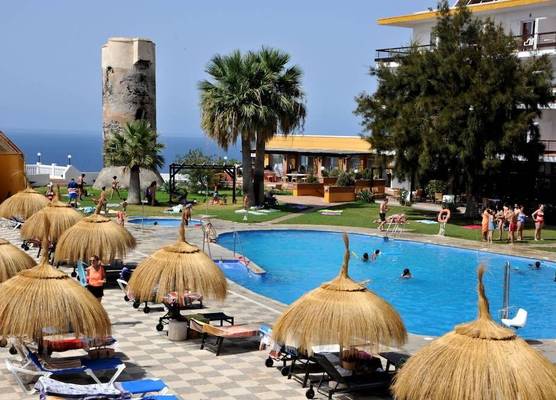 Hotel Salobreña Suites 1