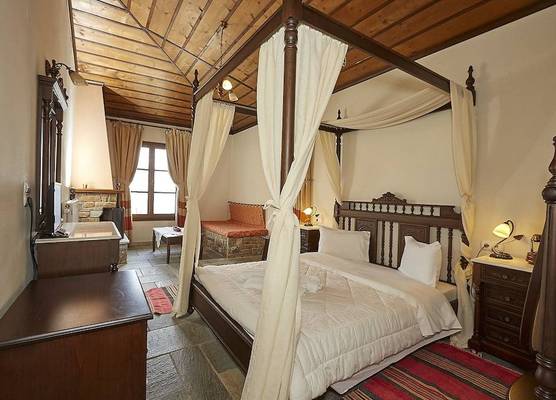 Hotel Atrapos 1