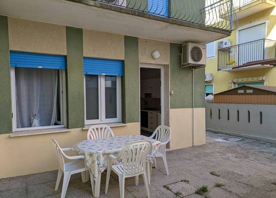 Caorle ground floor property near the sea 1