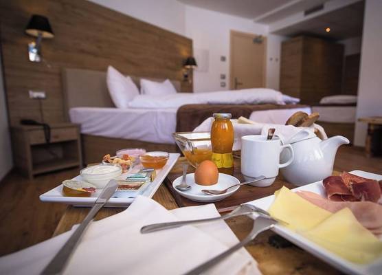 Golden Park Resort 1