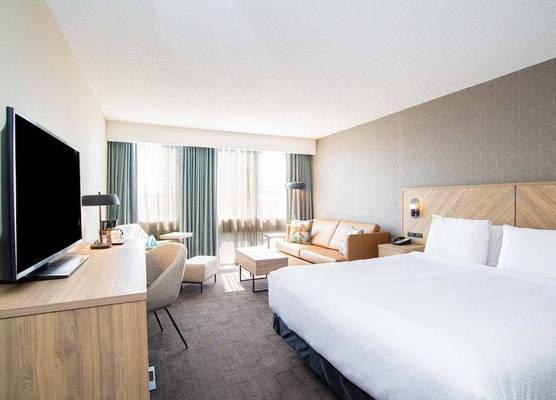 Sandman Hotel Montreal - Longueuil 1