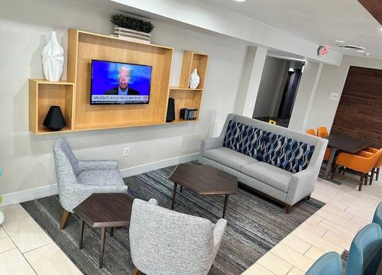 Holiday Inn Express ROCHESTER NE - IRONDEQUOIT by IHG 1