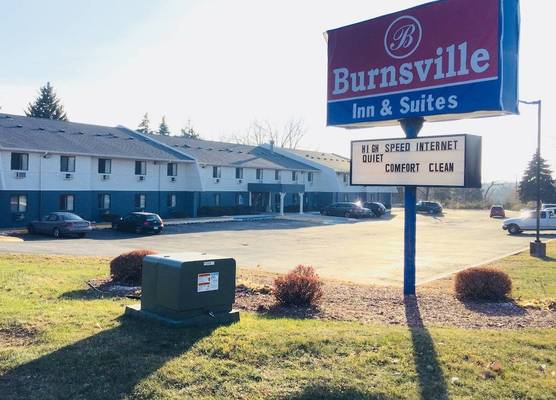 Burnsville Inn & Suites 1