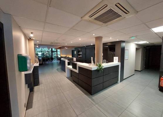 Brit Hotel Confort Rouen Centre 1