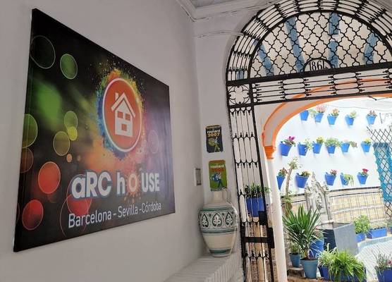 Arc House Mezquita - Only adults 1