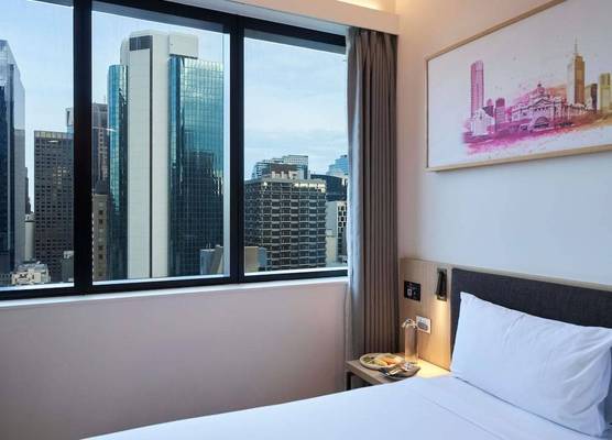 ibis Melbourne Central 1