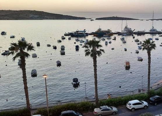 Side Sea View Street E, Steps Away to Bugibba Jetty, For the Blue Lagoon Boats and Other Islands 1