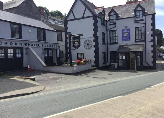 The Crown Hotel 1