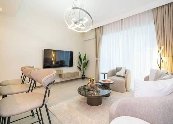 Designer 1BR Apt Fully Equipped 1