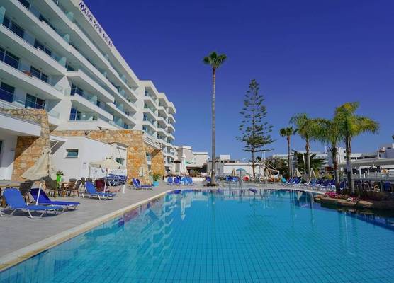 Melini Hotel Suites 1