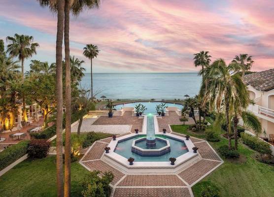 Grand Hotel Las Dunas, Autograph Collection 1