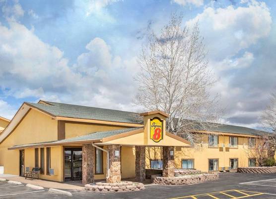 Super 8 by Wyndham Craig 1