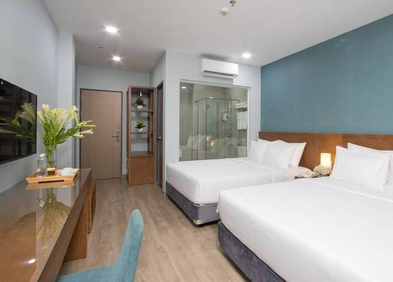PIANO HOTEL 1