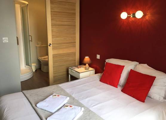 Cafe Hotel du Theatre 1