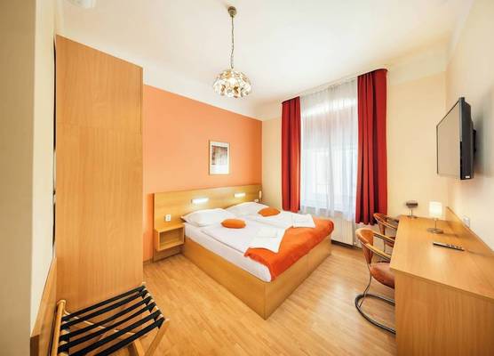 Hotel Golden City Garni 1