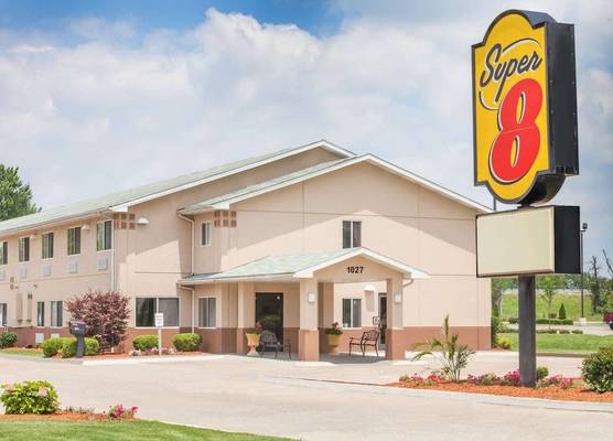 Super 8 by Wyndham Owensboro 1