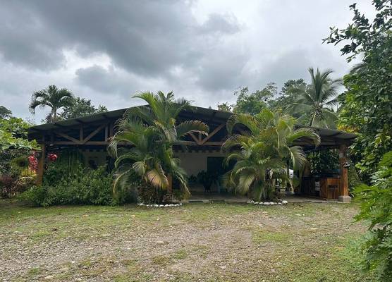 RIVER SIDE LODGE 1