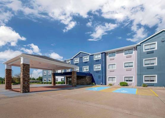 Comfort Inn Kendallville East 1