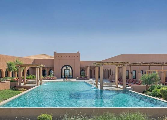 Bab Al Nojoum Bateen Liwa 1