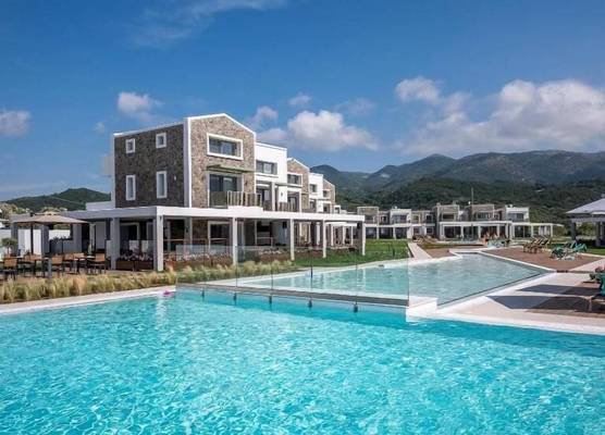 Thalassa Suites 1