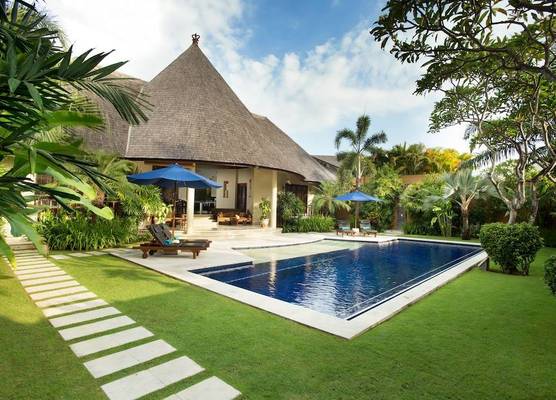The Kunja Villa-Hotel 1