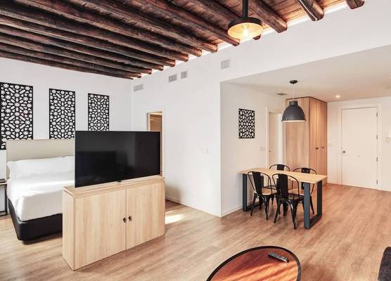 Sercotel Granada Suites 1