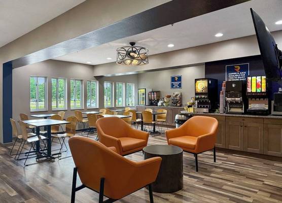 Reston Inn & Suites 1