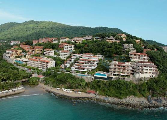 Pacifica Resort Ixtapa 1
