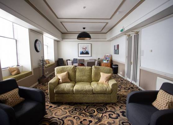 Mannings Hotel 1