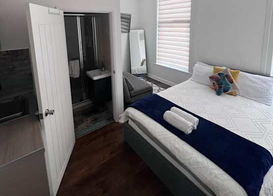 Dalston Luxe Studios (3 Miles away from Liverpool Train Station) 1