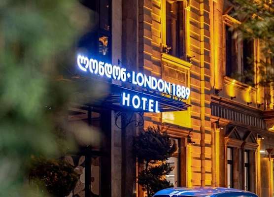Hotel London 1889 & Casino 1
