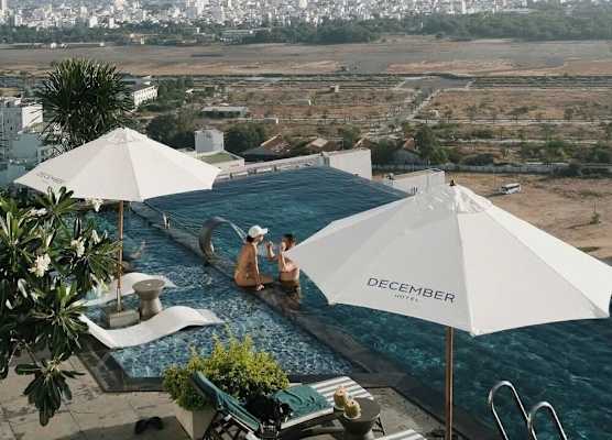 December Hotel 1