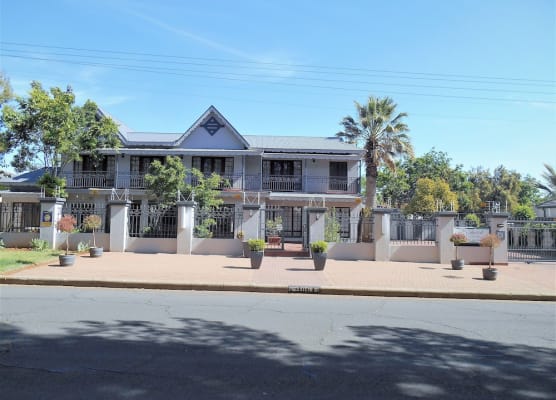Oakwood Lodge 1