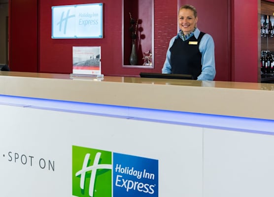 Holiday Inn Express LEEDS - CITY CENTRE by IHG 1