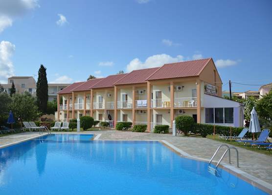 Aggelos Family Hotel 1