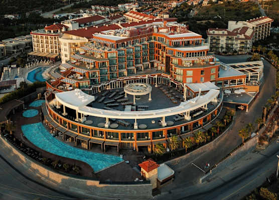 Qlusive Hotel 1