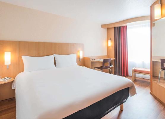 ibis Nantes Centre Tour Bretagne 1
