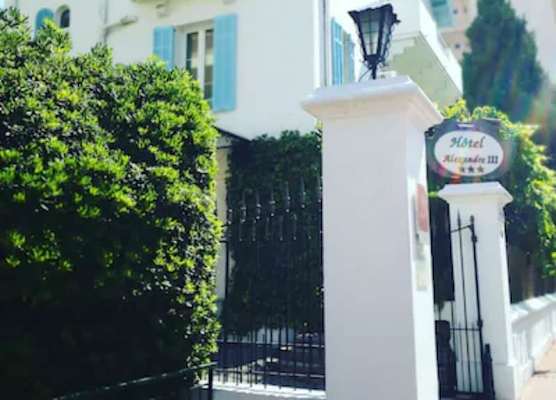 Hotel Alexandre III 1