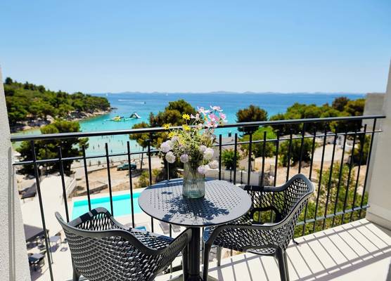 Colentum Resort Murter 1