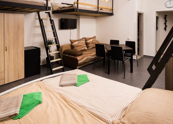 Flying Bed Apartment close to Castle 1