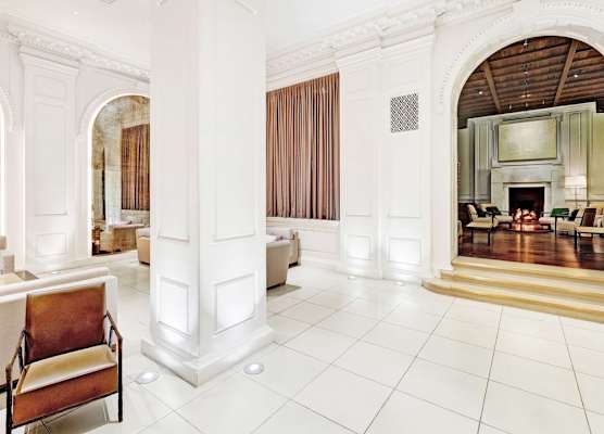 The Chicago Hotel Collection Ambassador Gold Coast 1