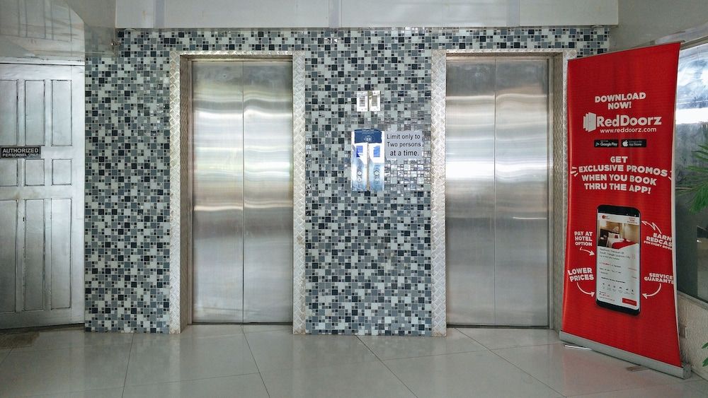 Bordeaux - Cebu City - RedDoorz Plus at New Era Budget Hotel Near UCMed and Chong Hua Hospital Mandaue FORMER RedDoorz Plus New Era Budget Hotel Mandaue - Cebu City