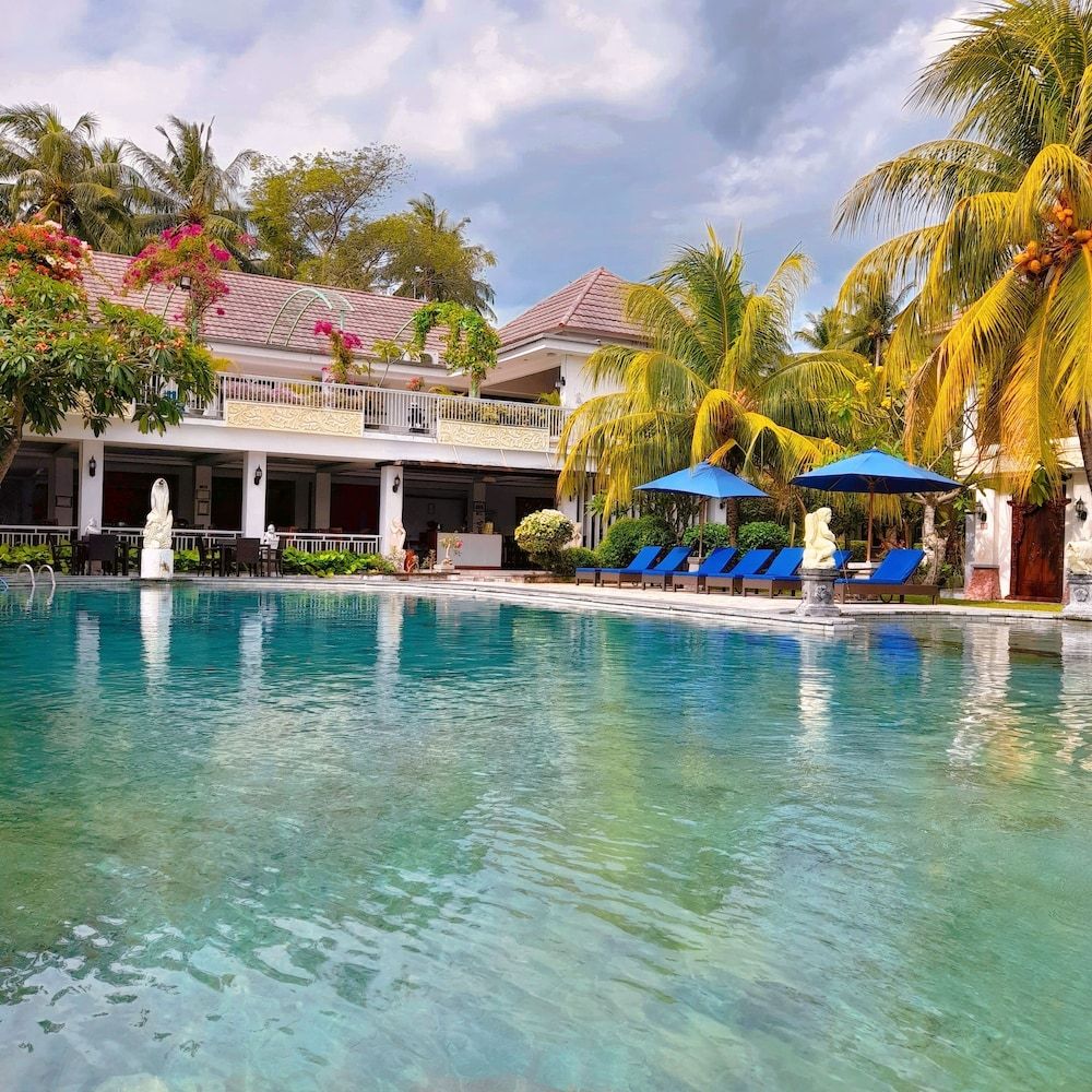 Paris - Senggigi - Puri Saron Senggigi Hotel - Senggigi
