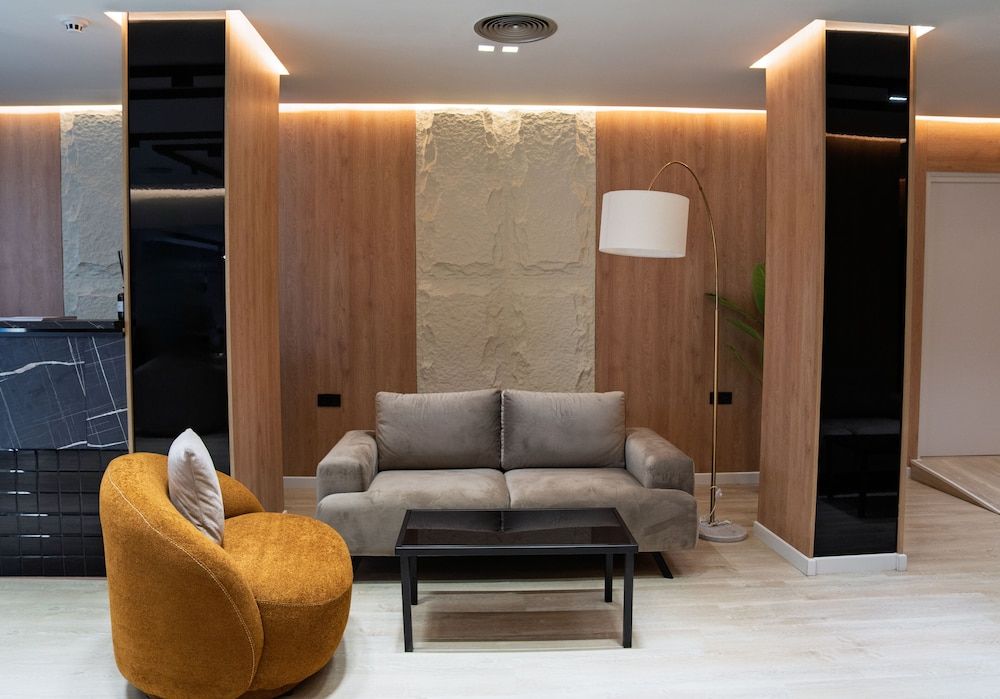 Clermont Ferrand - Catalogne - Hotel Mefolinkel Suits - Catalogne