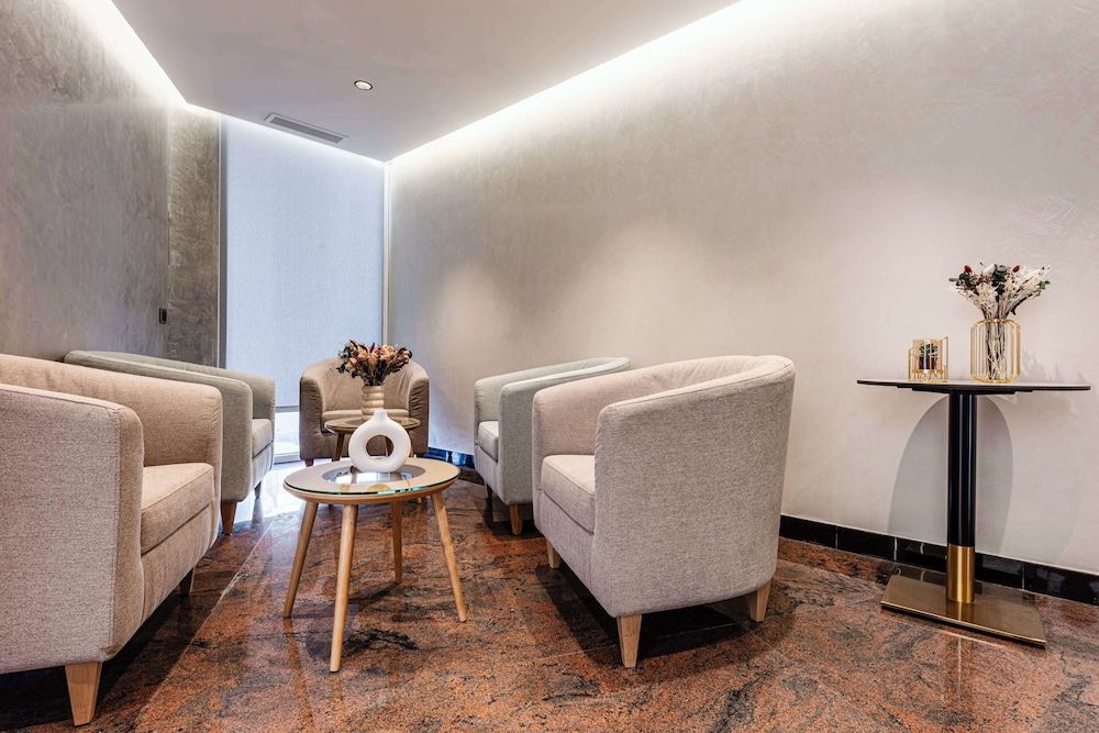 Lyon - Paris - Brit Hotel Privilège Paris Rosny-sous-Bois - Paris