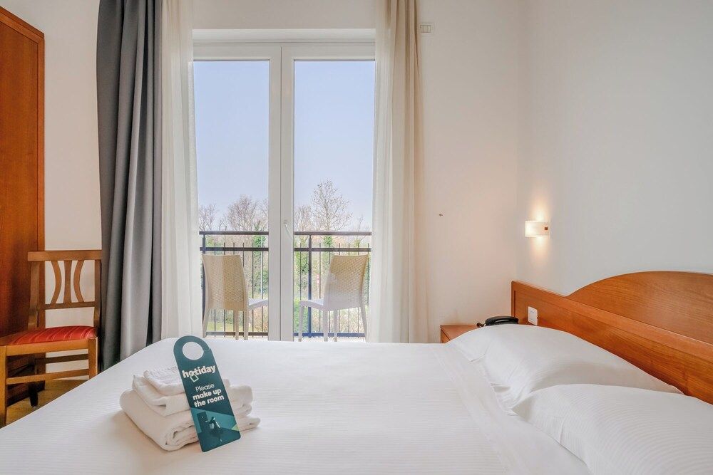 Bordeaux - Sirmione - Hotiday Peschiera Frassino - Sirmione