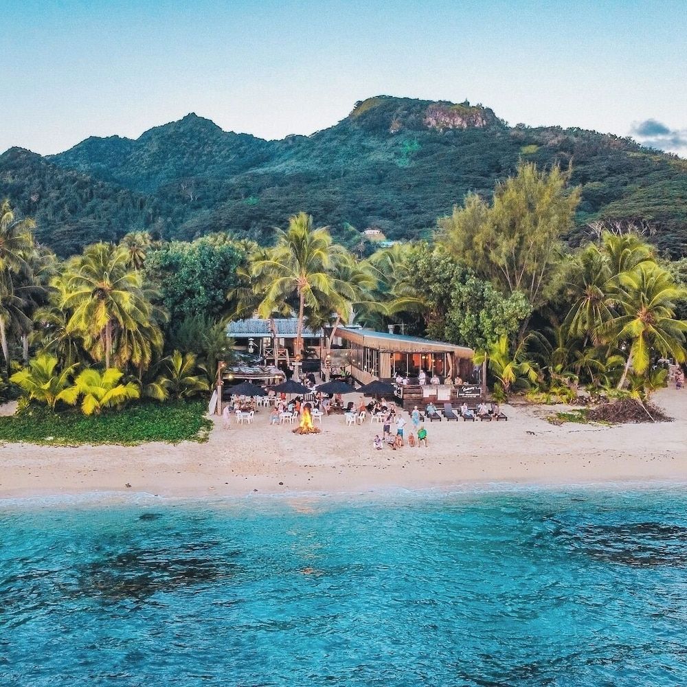 Paris - Rarotonga - Castaway Resort - Rarotonga