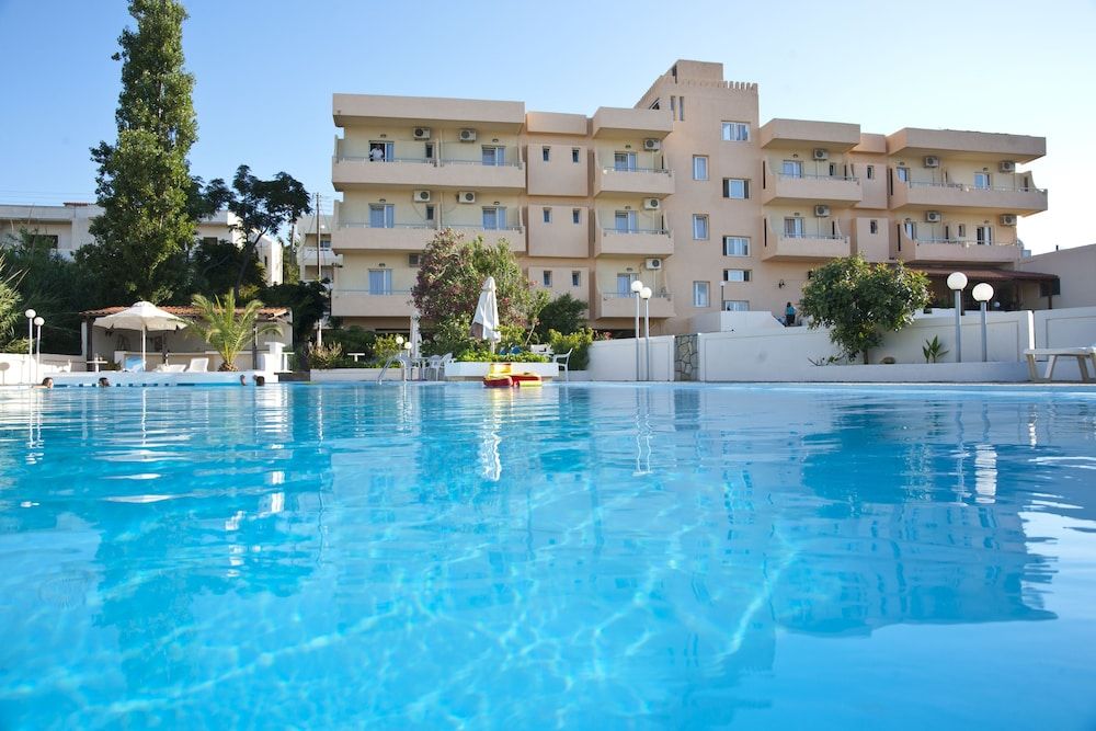 Marseille - Platanias (Crete) - Albatross Hotel - Platanias (Crete)