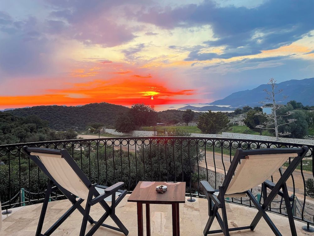Bâle Mulhouse - Kaş - Lacitrus Hotel & Villa - Kaş