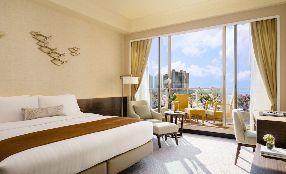 Paris - Tuen Mun - Hong Kong Gold Coast Hotel - Tuen Mun